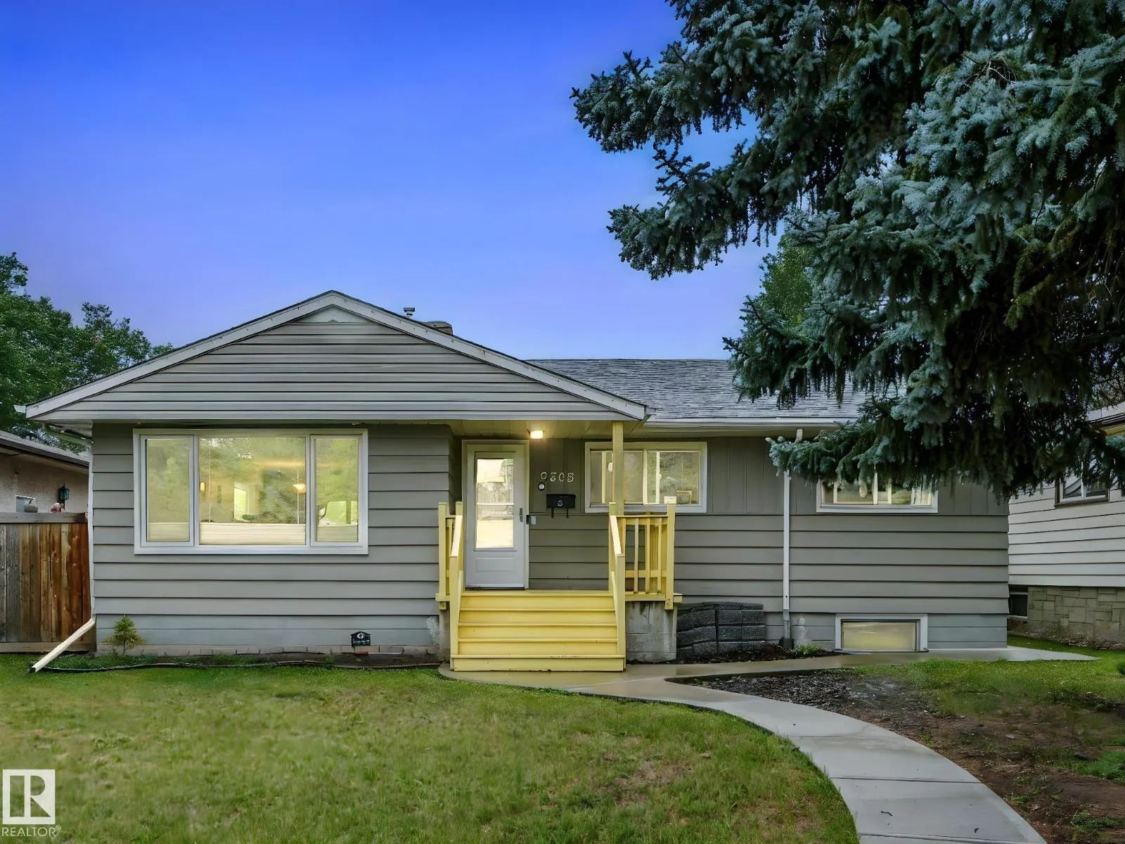 9508 148 ST NW