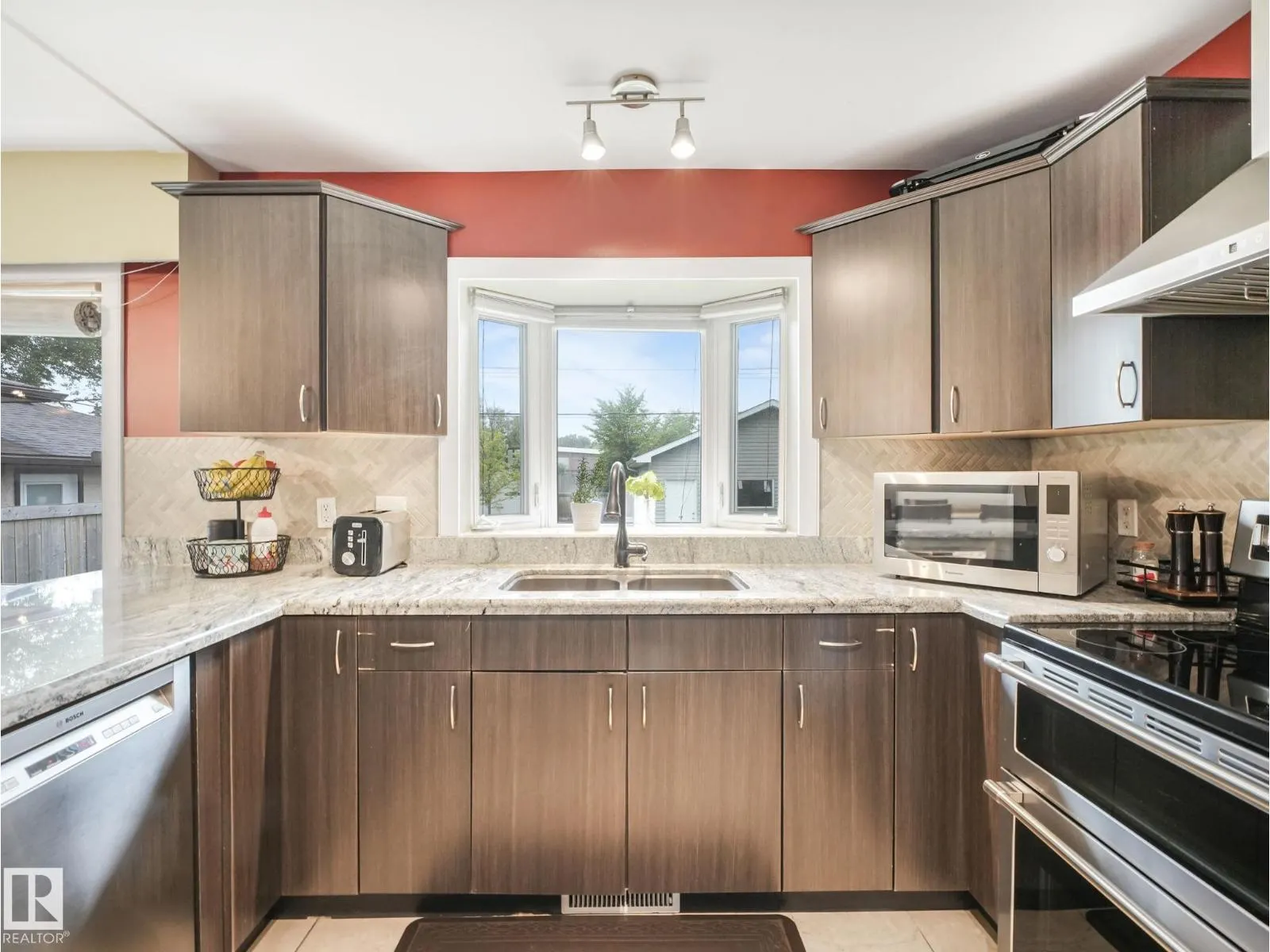 9508 148 ST NW