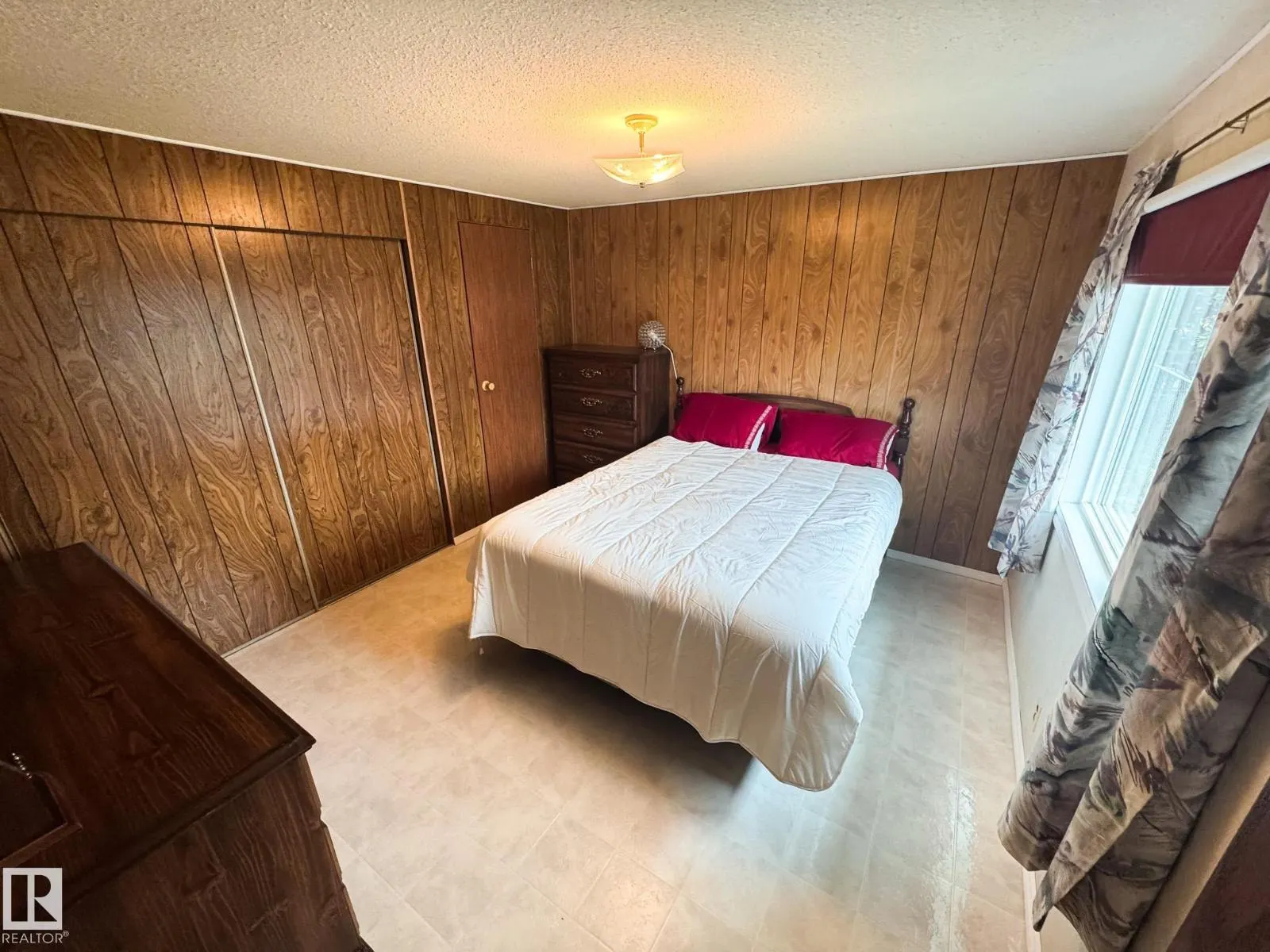 27 Auttreaux DR
