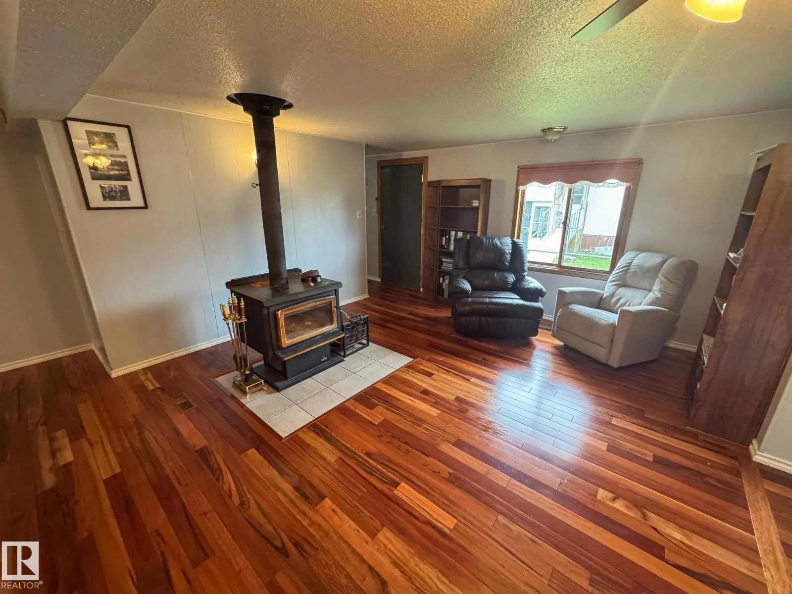 27 Auttreaux DR