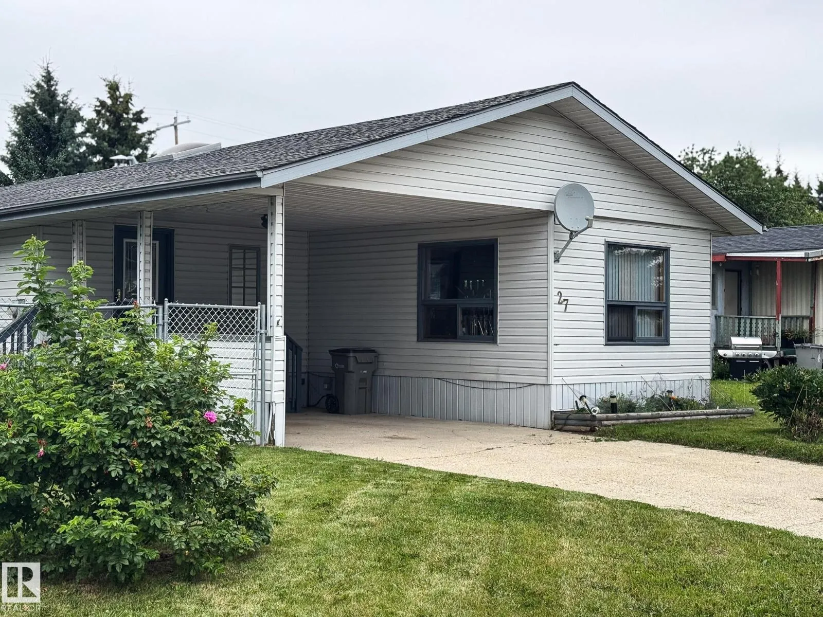 27 Auttreaux DR