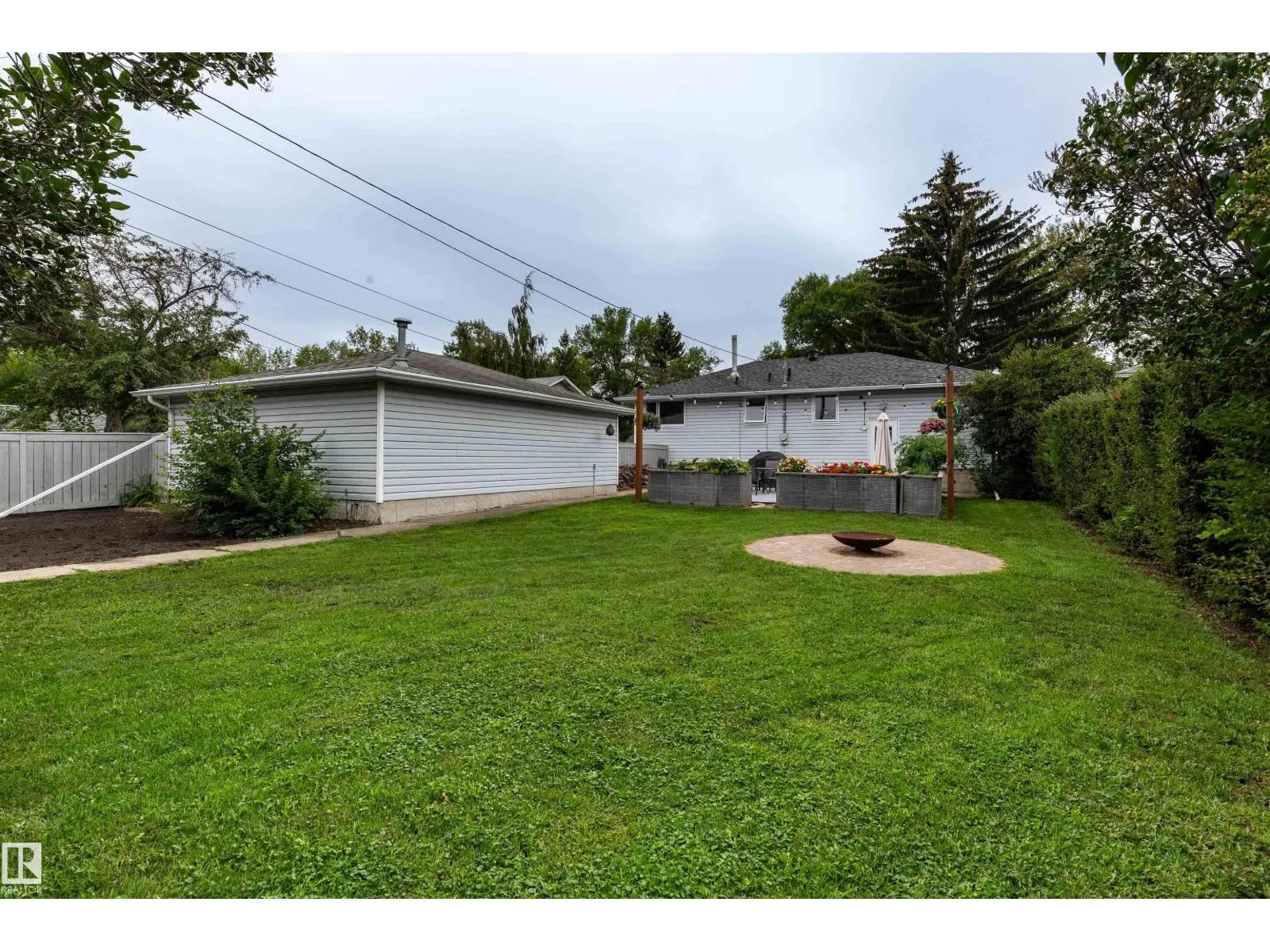 12433 134 ST NW NW