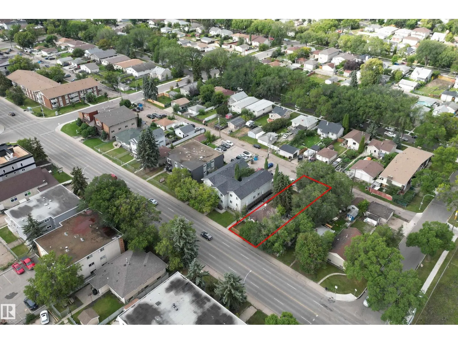 12338 82 ST NW