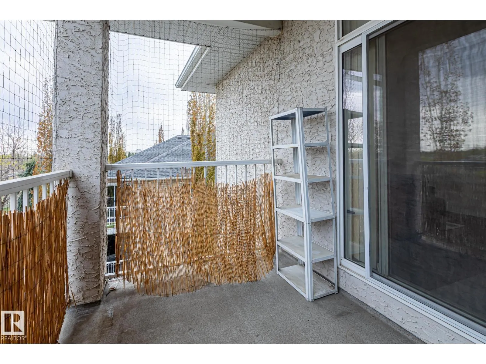 #402 10524 77 AV NW