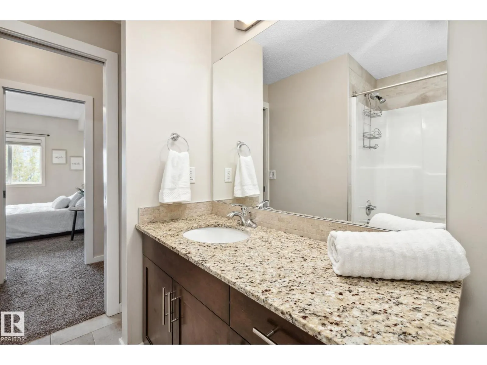 #402 10524 77 AV NW