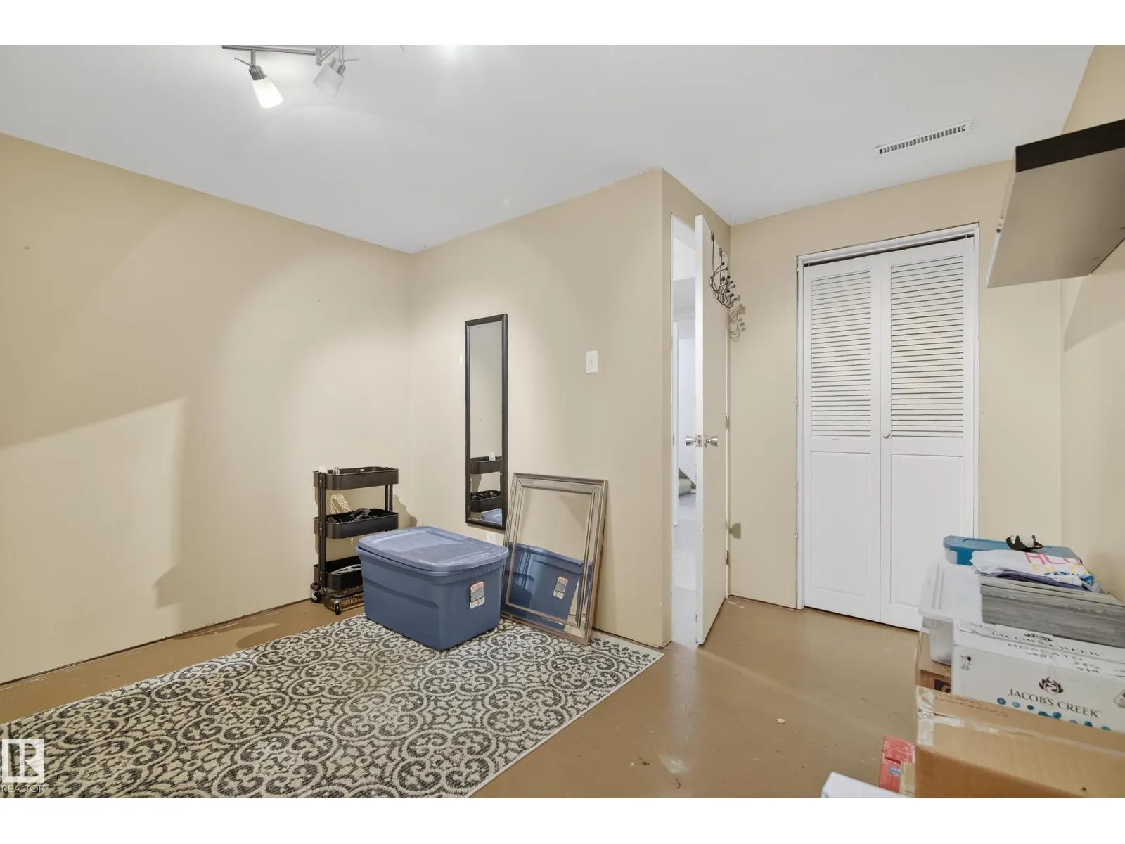 8016 131A AV NW