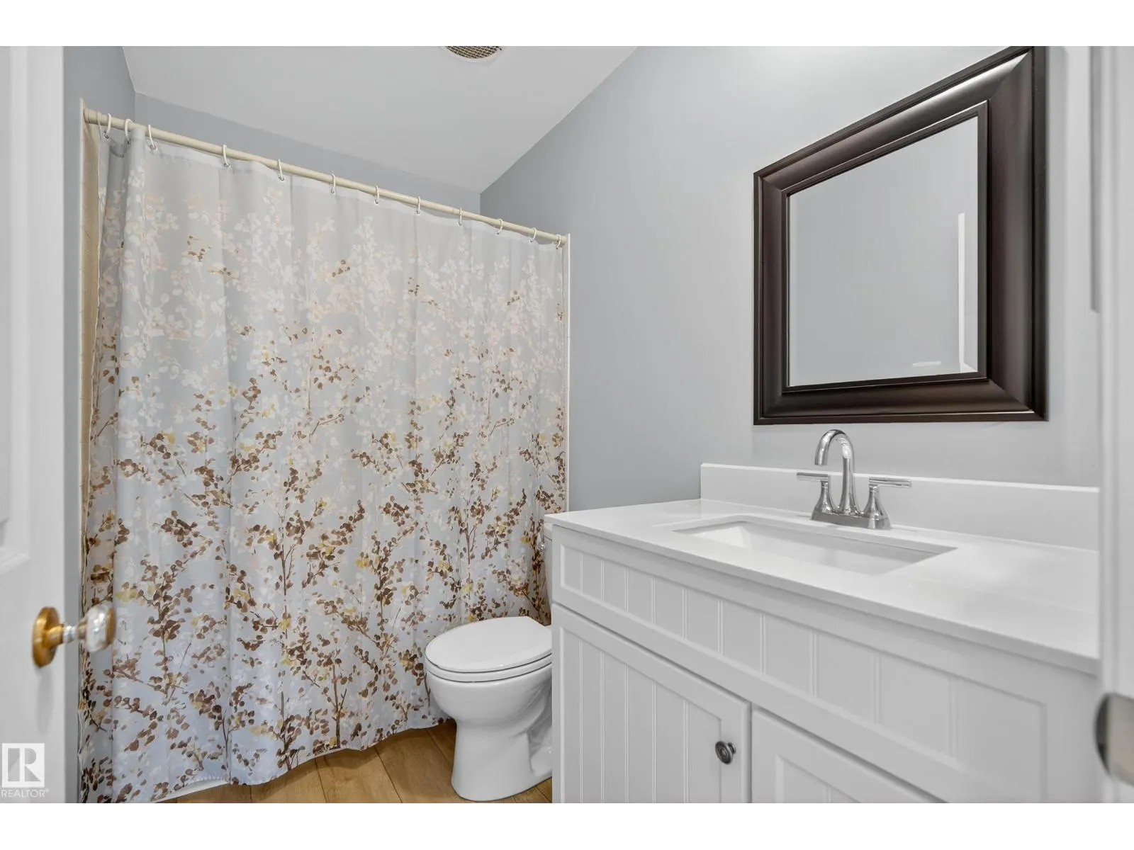 8016 131A AV NW