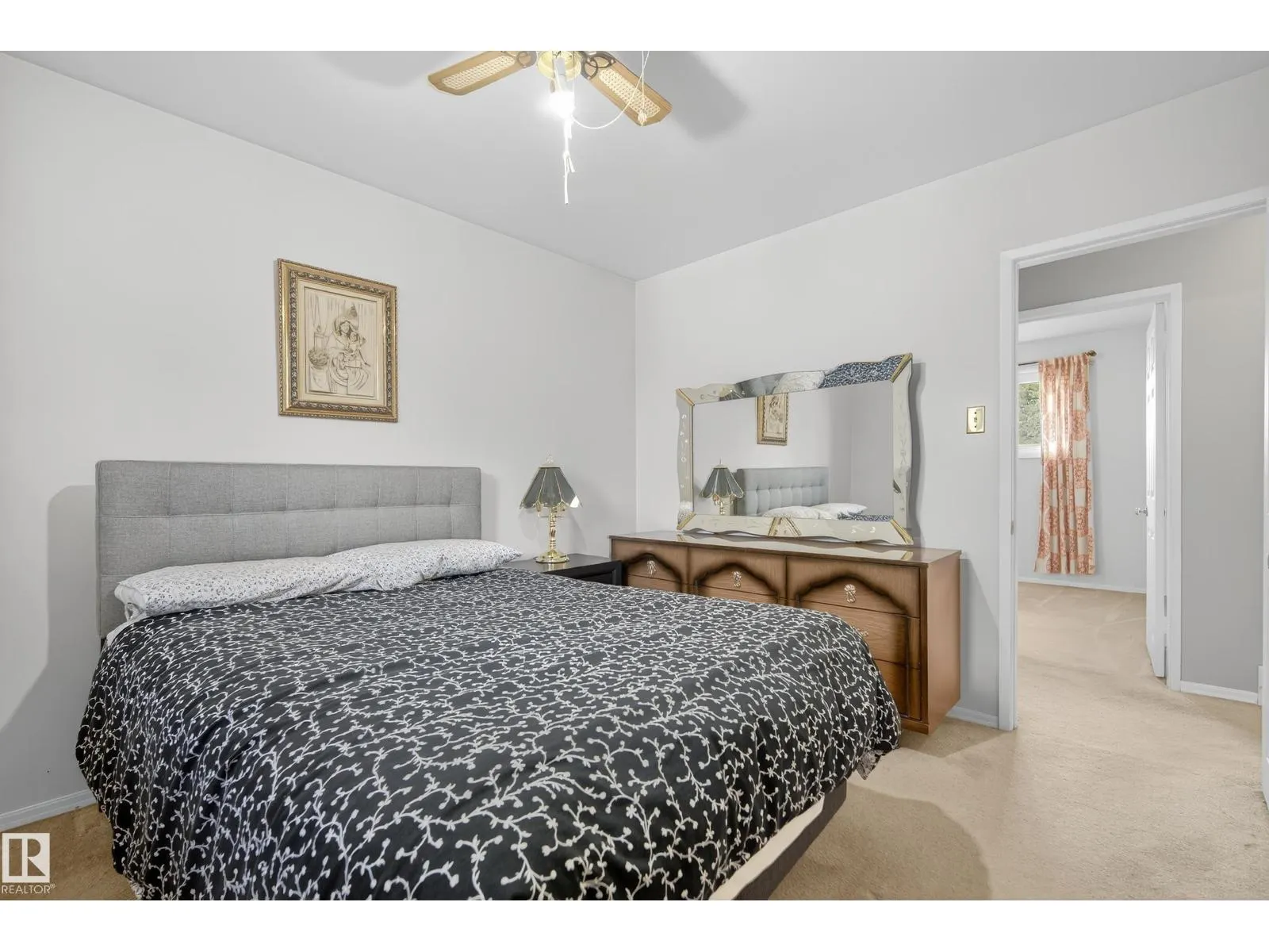 8016 131A AV NW