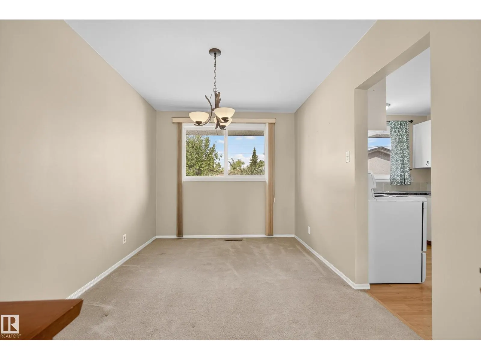 8016 131A AV NW