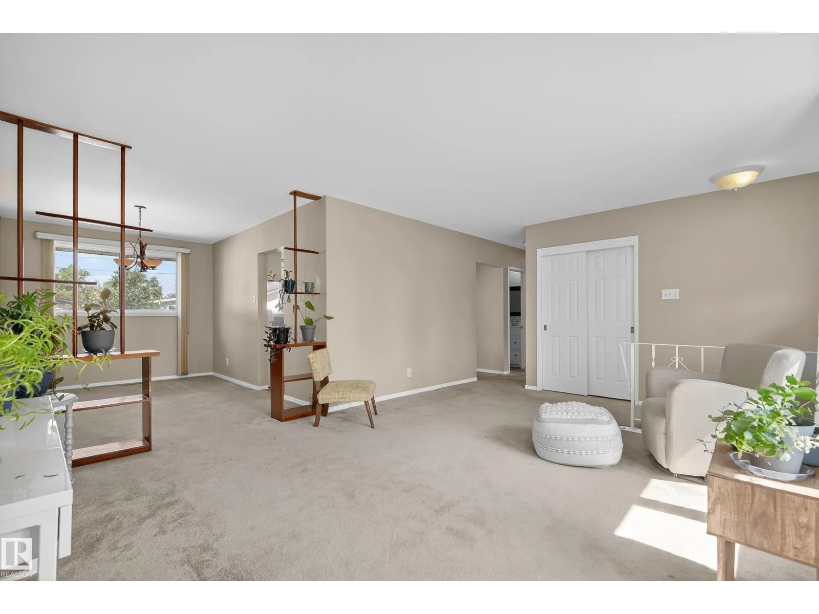8016 131A AV NW