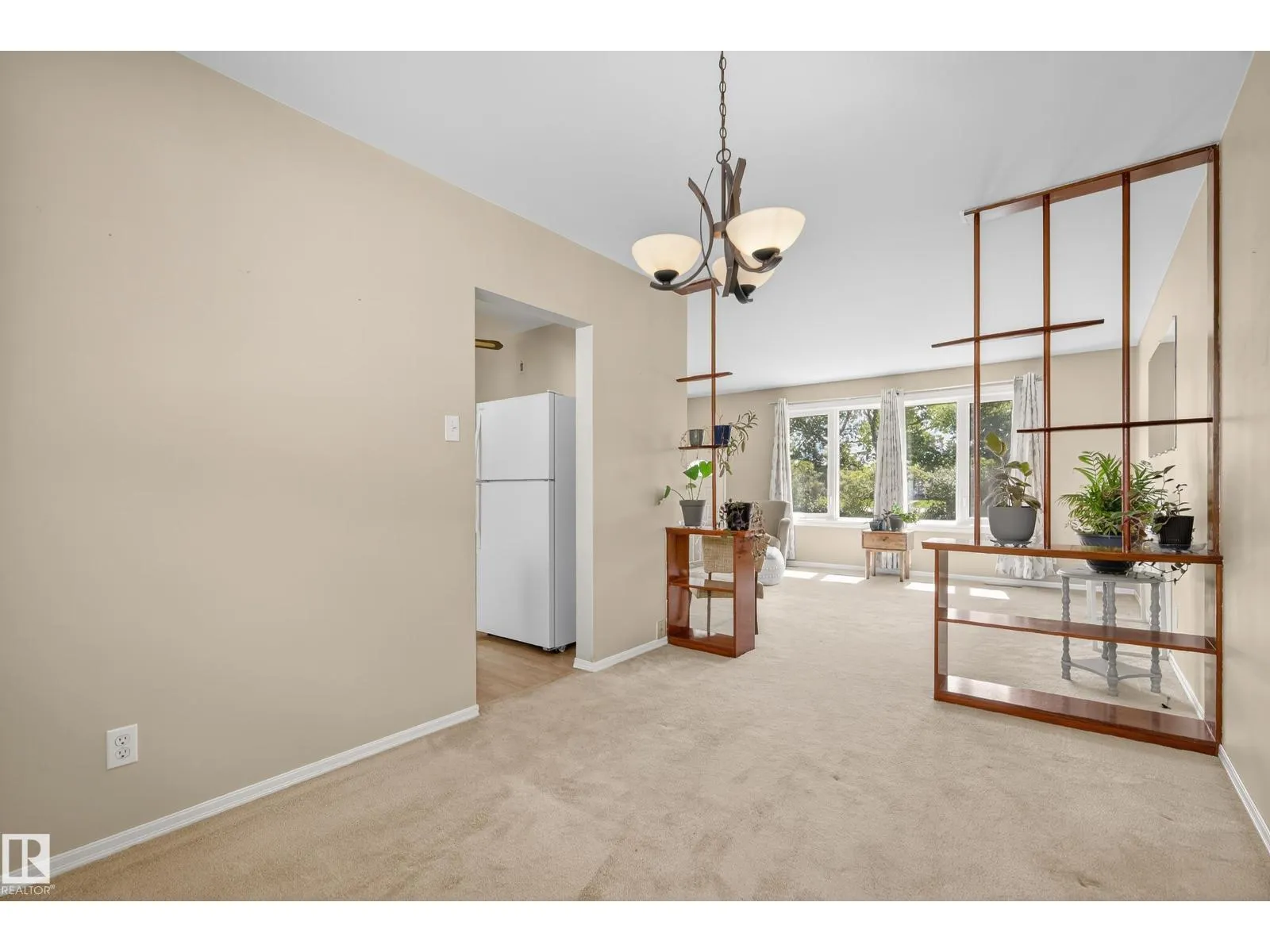 8016 131A AV NW