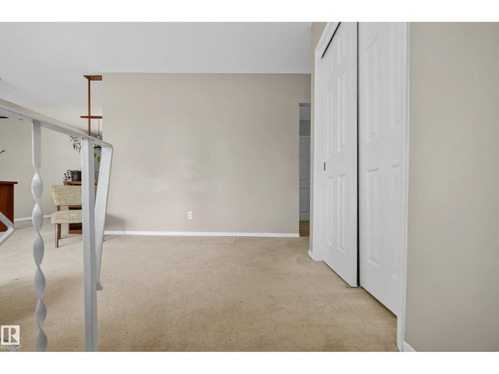 8016 131A AV NW
