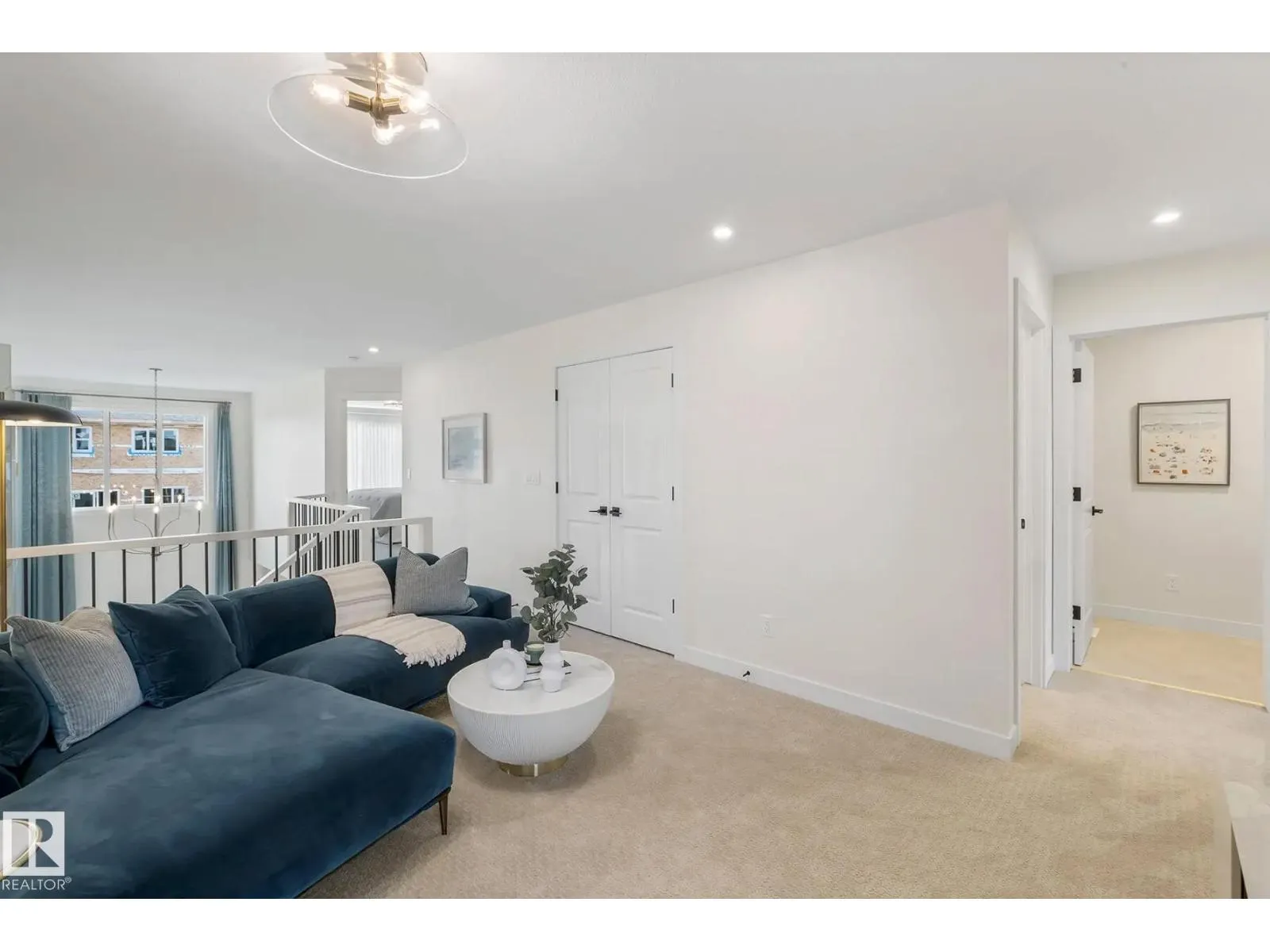 280 Lodge Pole PL