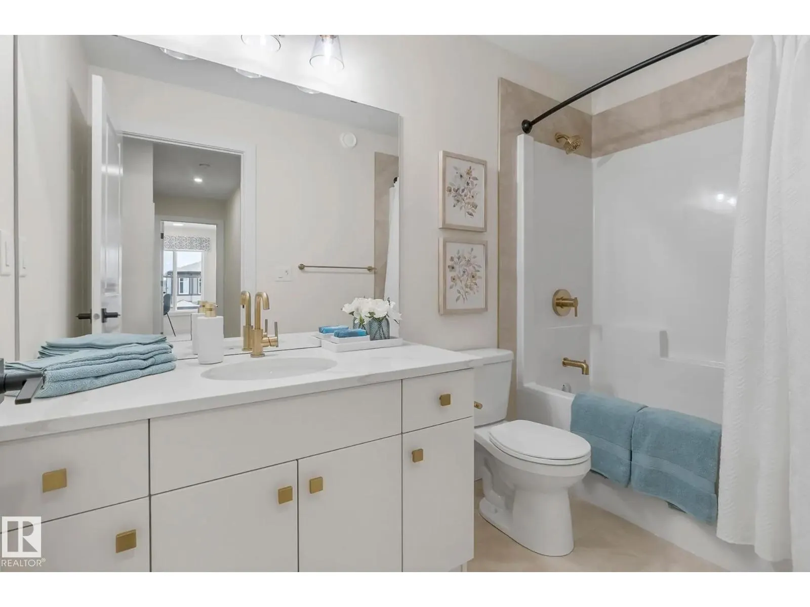 280 Lodge Pole PL