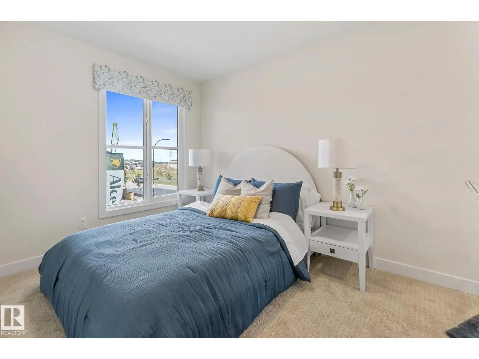 280 Lodge Pole PL