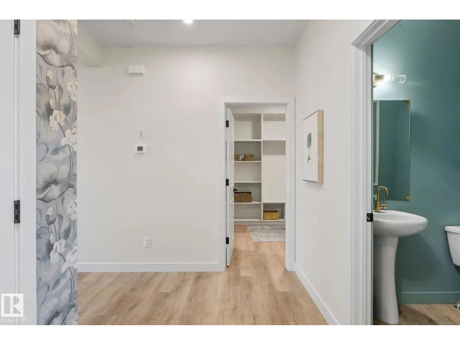 280 Lodge Pole PL