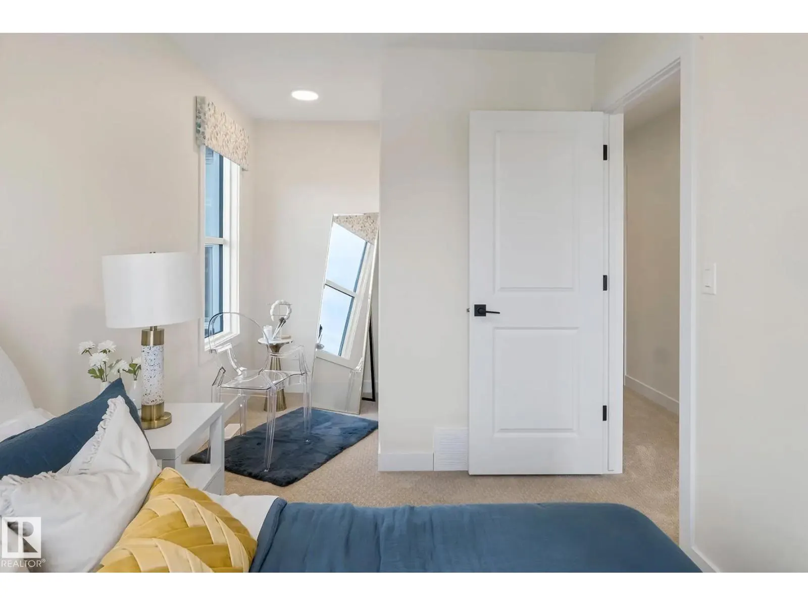 280 Lodge Pole PL