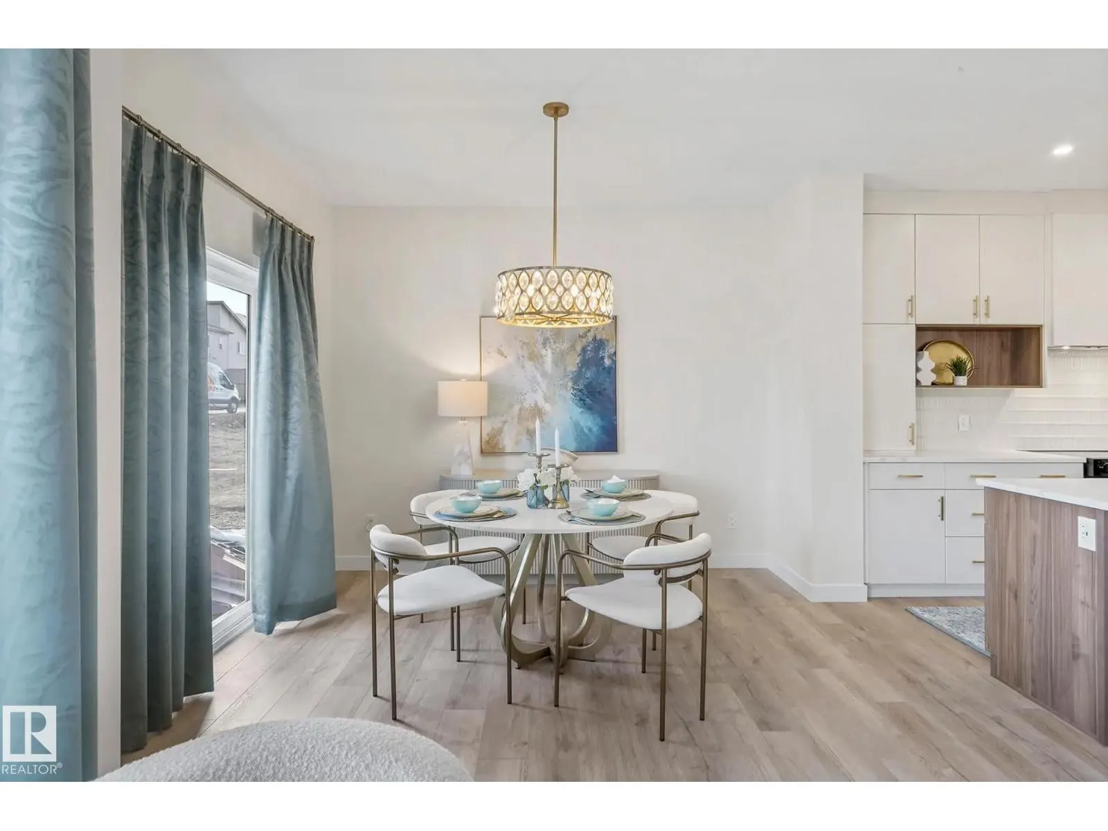 280 Lodge Pole PL