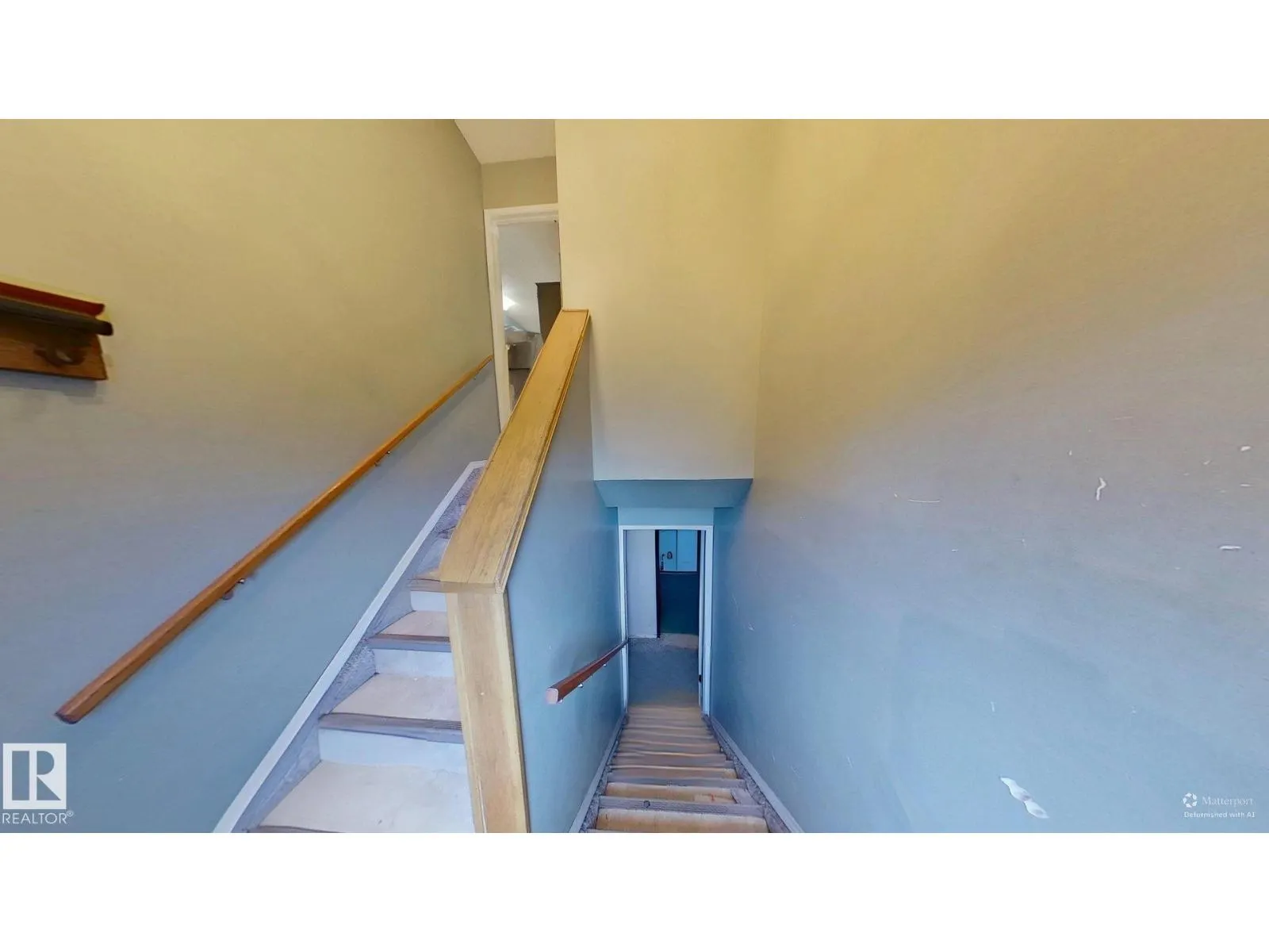 4904 19 AV NW
