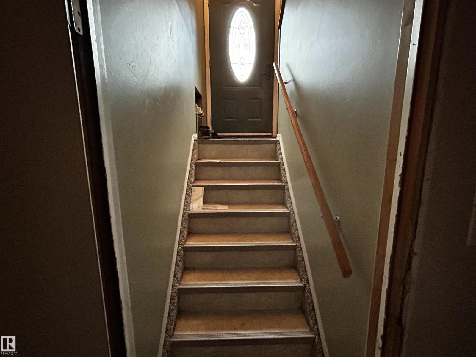 4904 19 AV NW