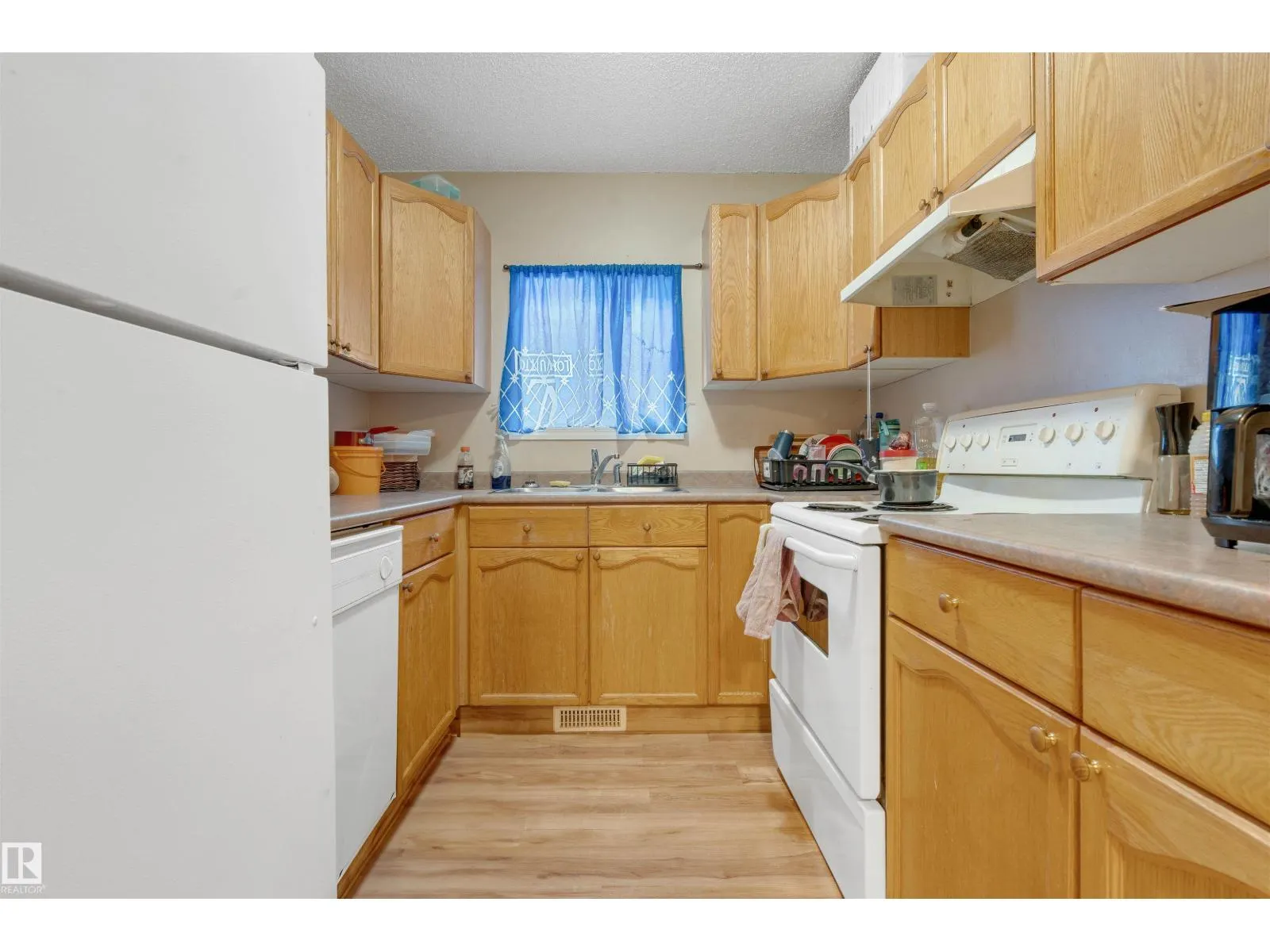 12957 - 12959 117 ST NW