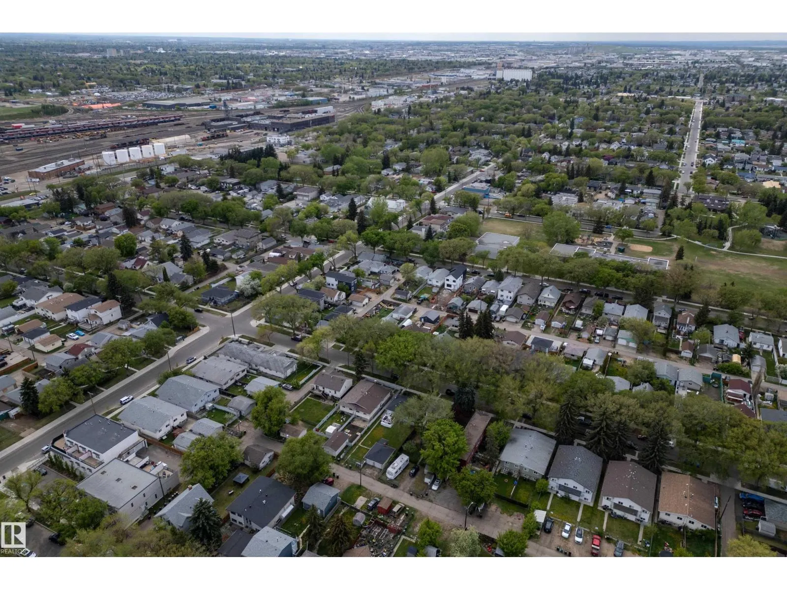 12957 - 12959 117 ST NW
