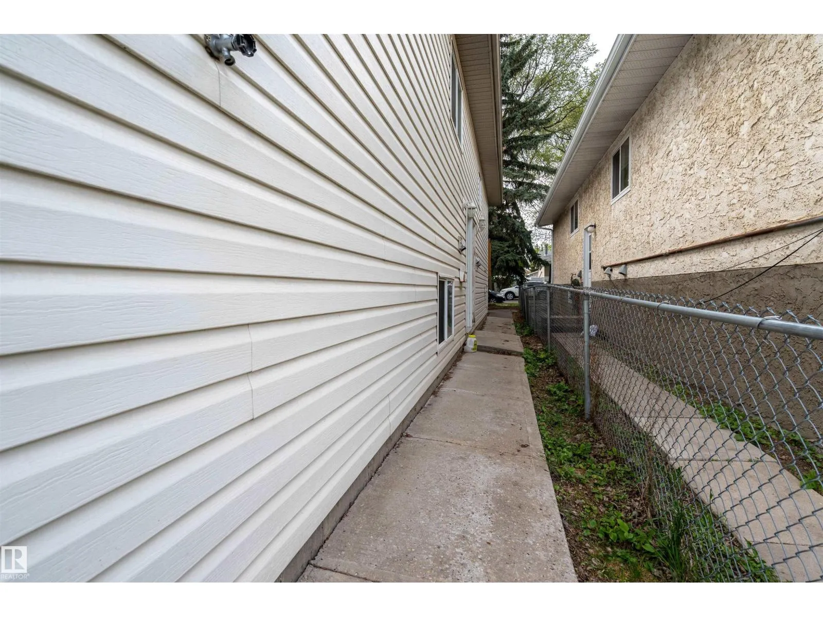 12957 - 12959 117 ST NW