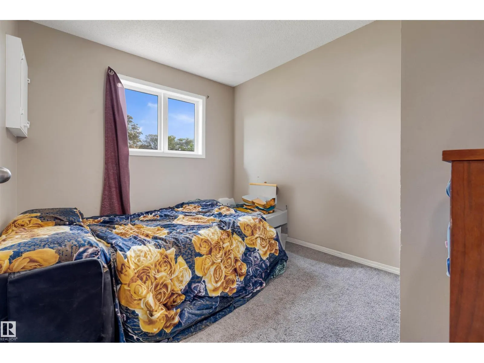 12957 - 12959 117 ST NW