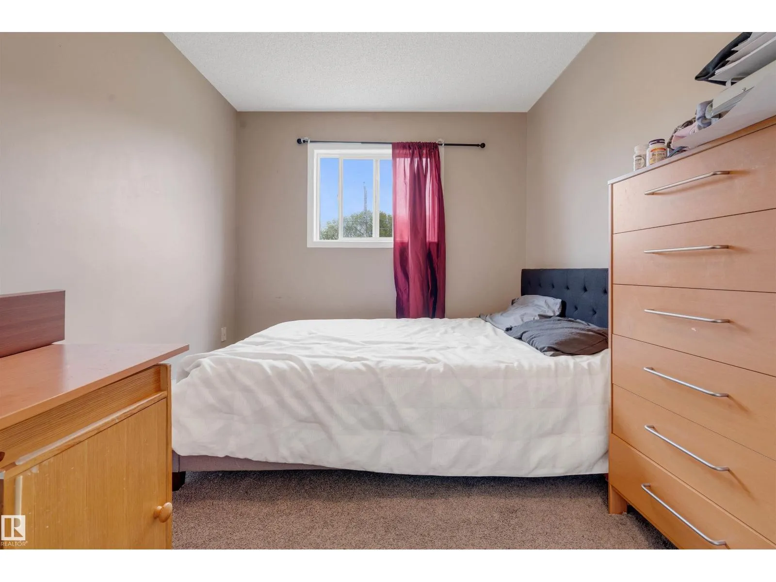12957 - 12959 117 ST NW