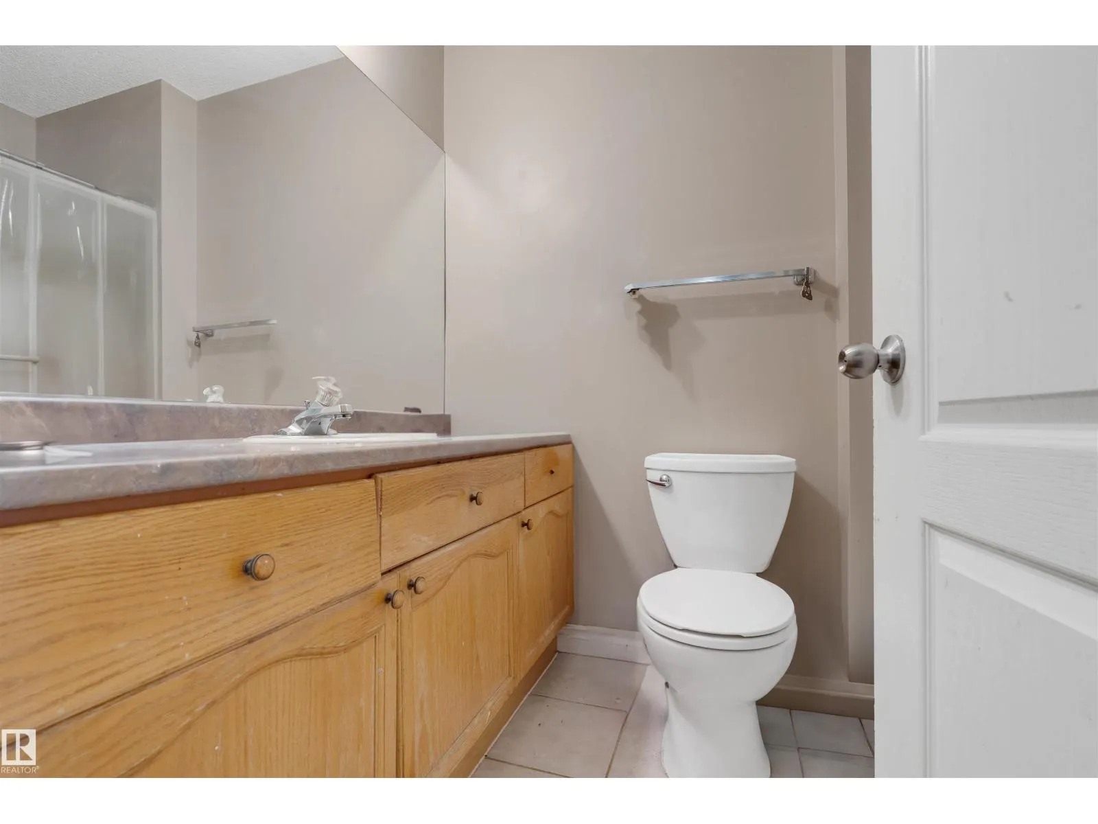 12957 - 12959 117 ST NW