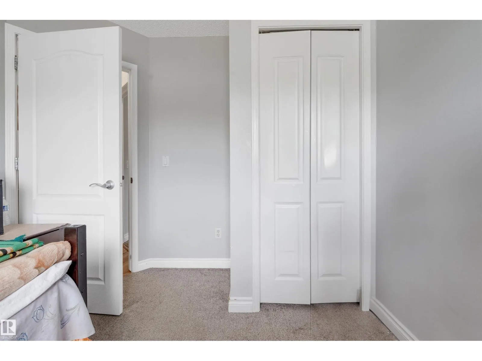 12957 - 12959 117 ST NW