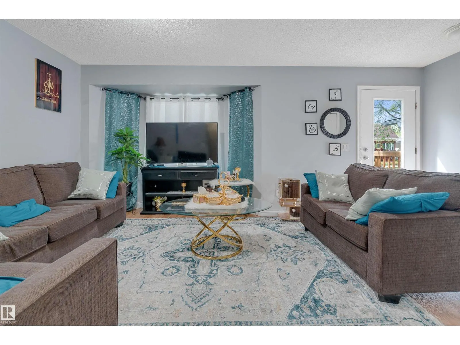 12957 - 12959 117 ST NW