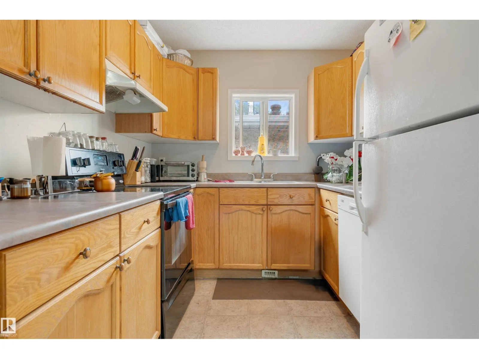 12957 - 12959 117 ST NW