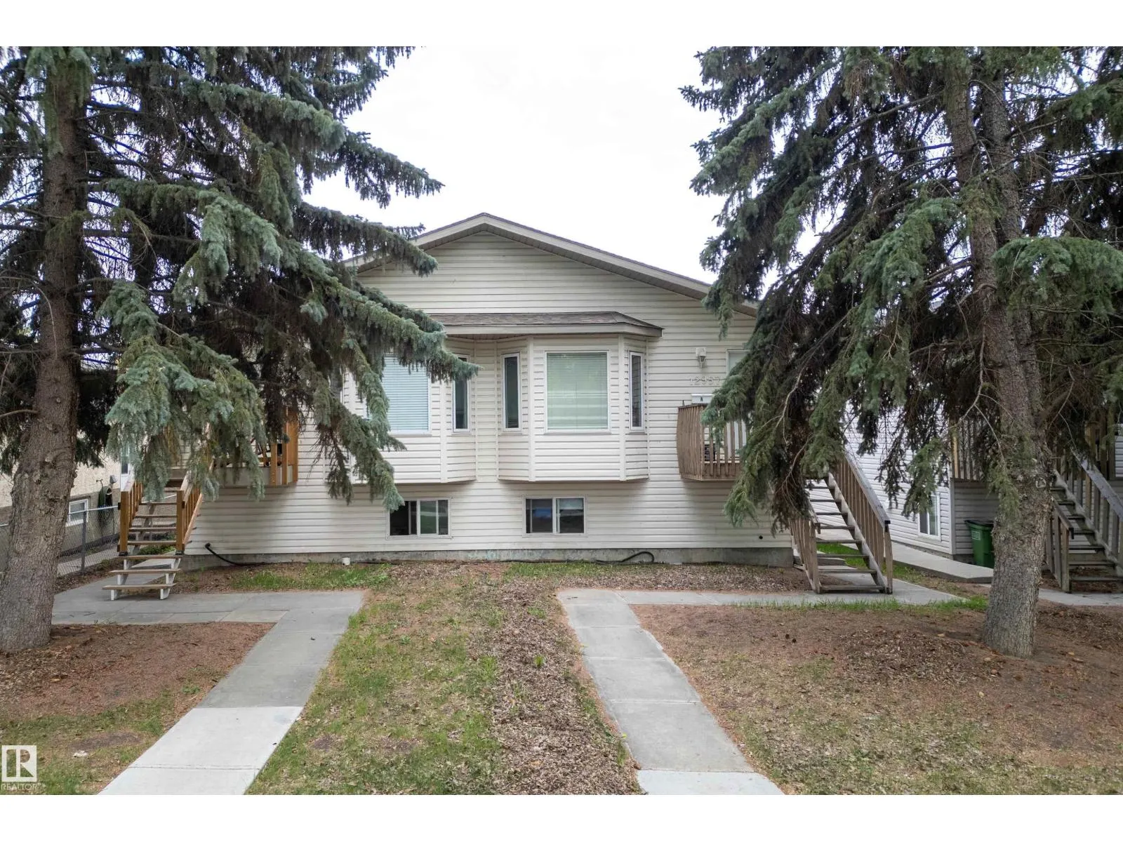 12957 - 12959 117 ST NW