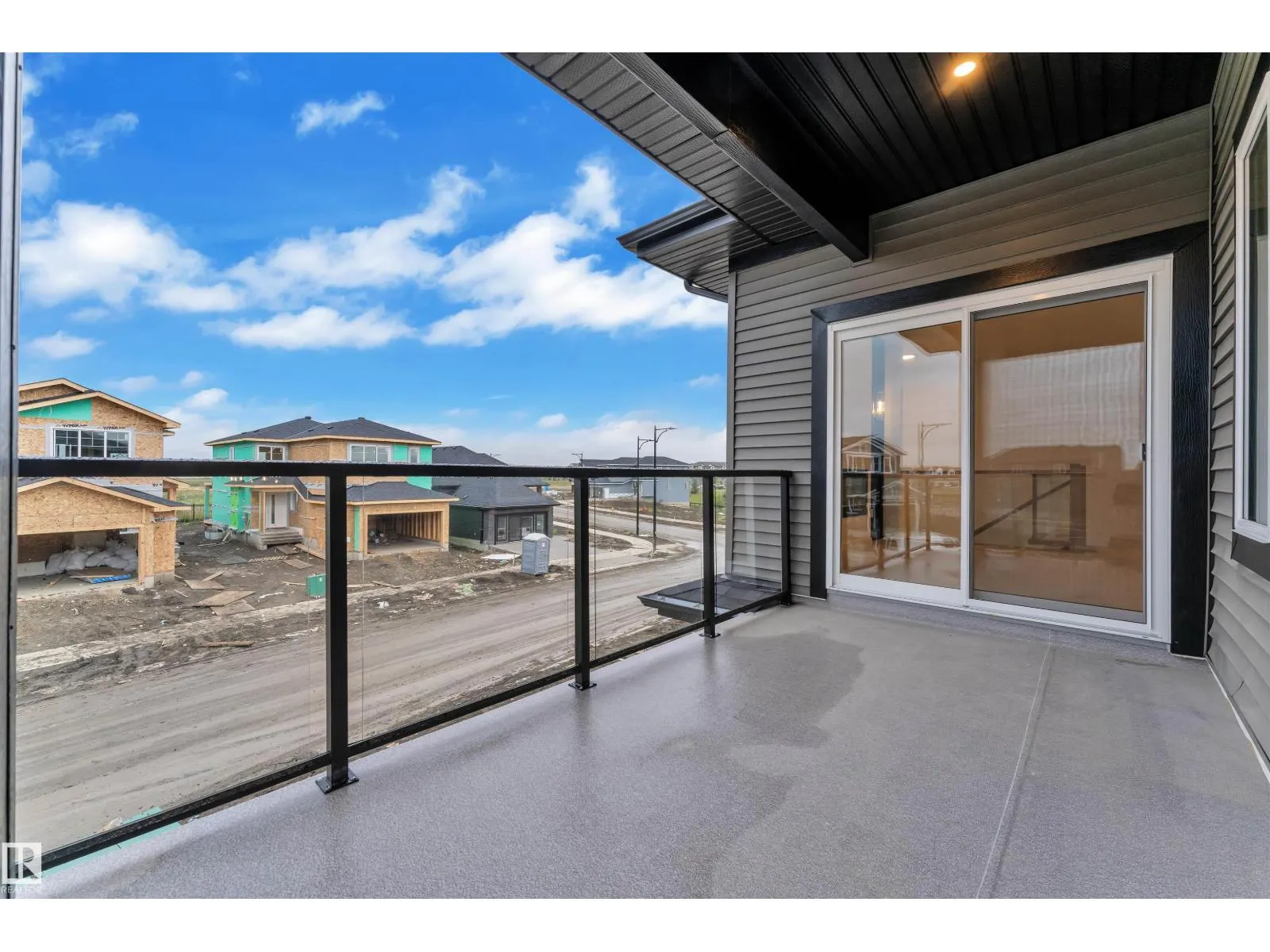 27 ELDRIDGE PT