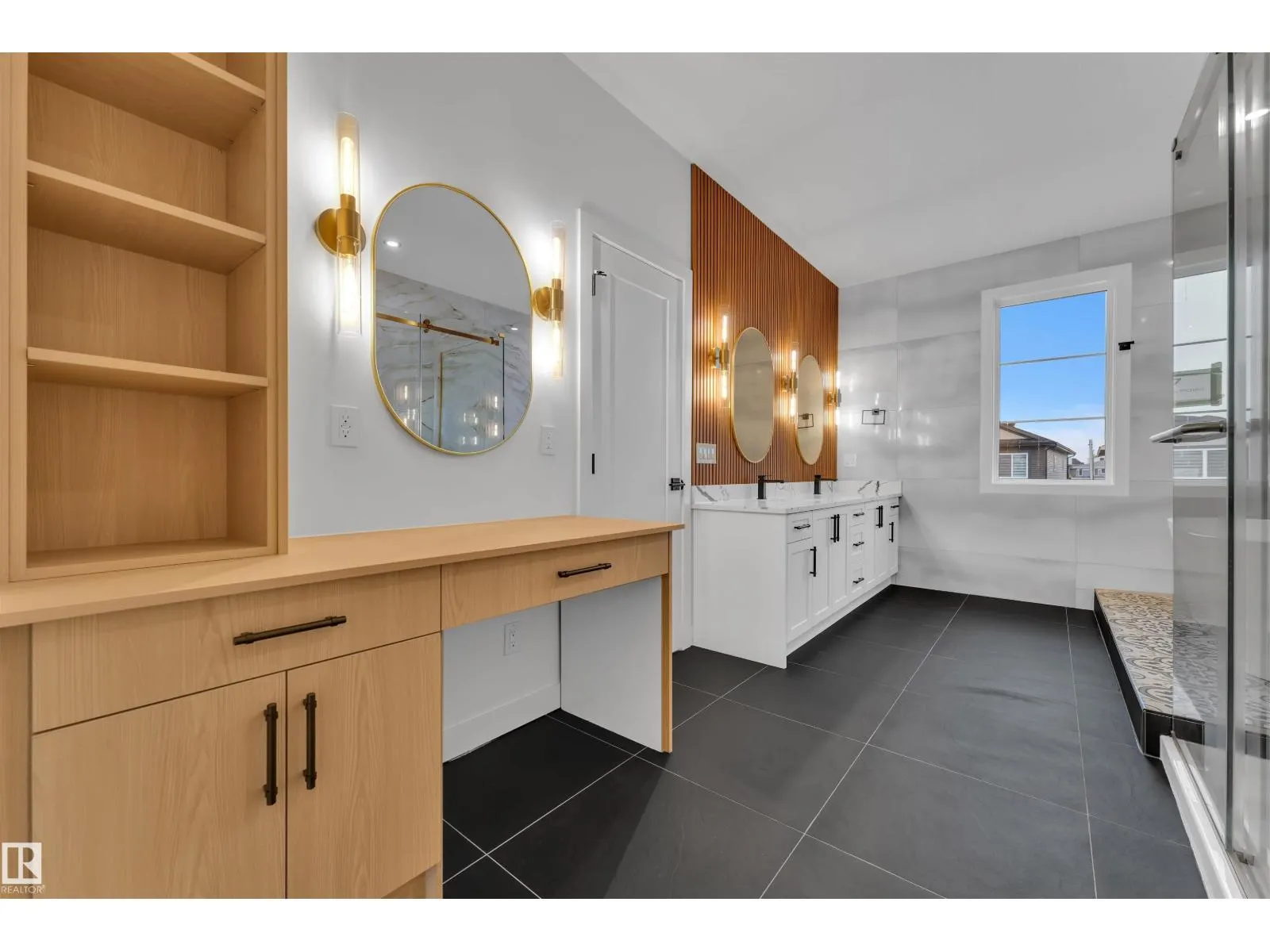 27 ELDRIDGE PT