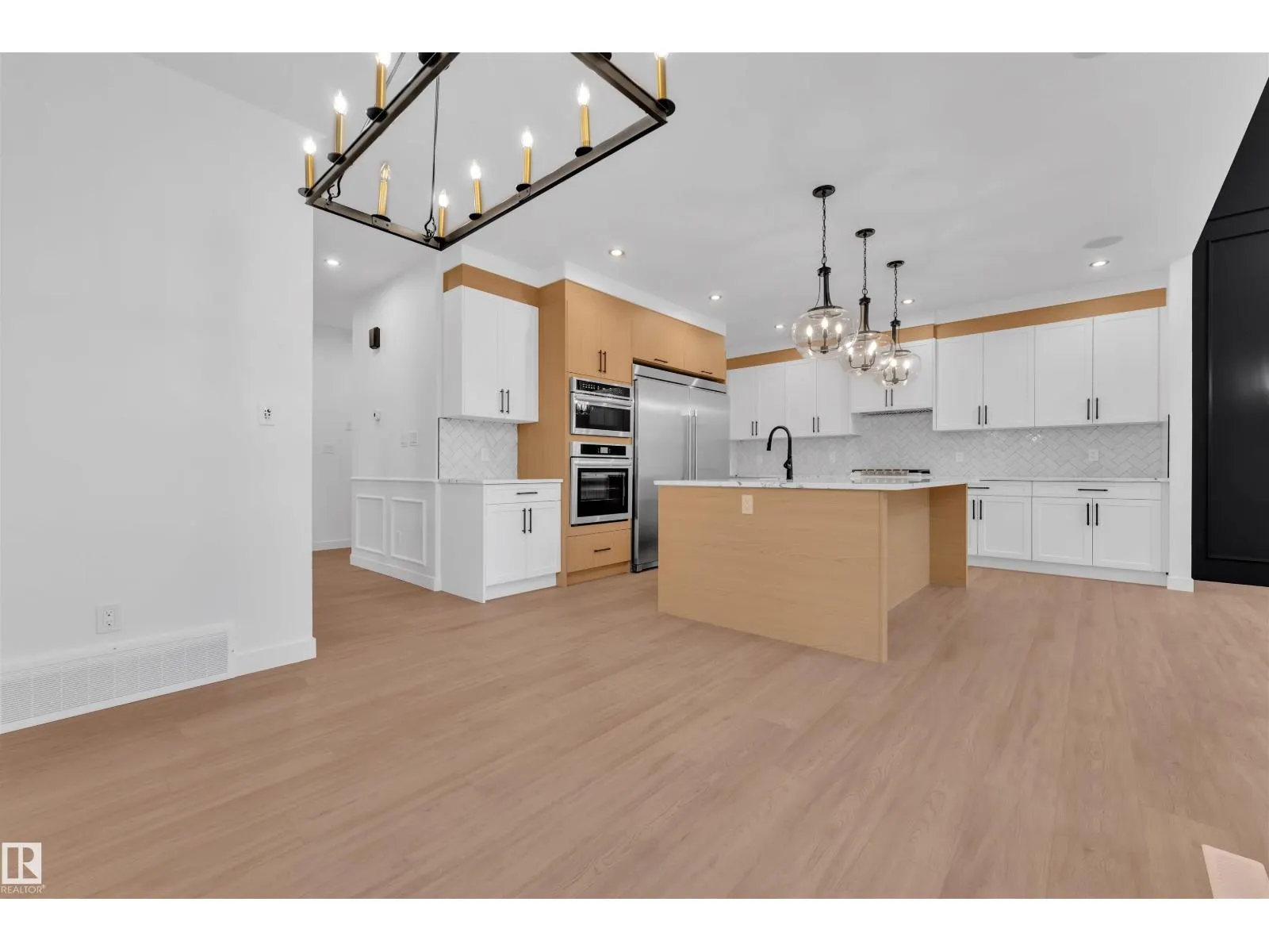 27 ELDRIDGE PT