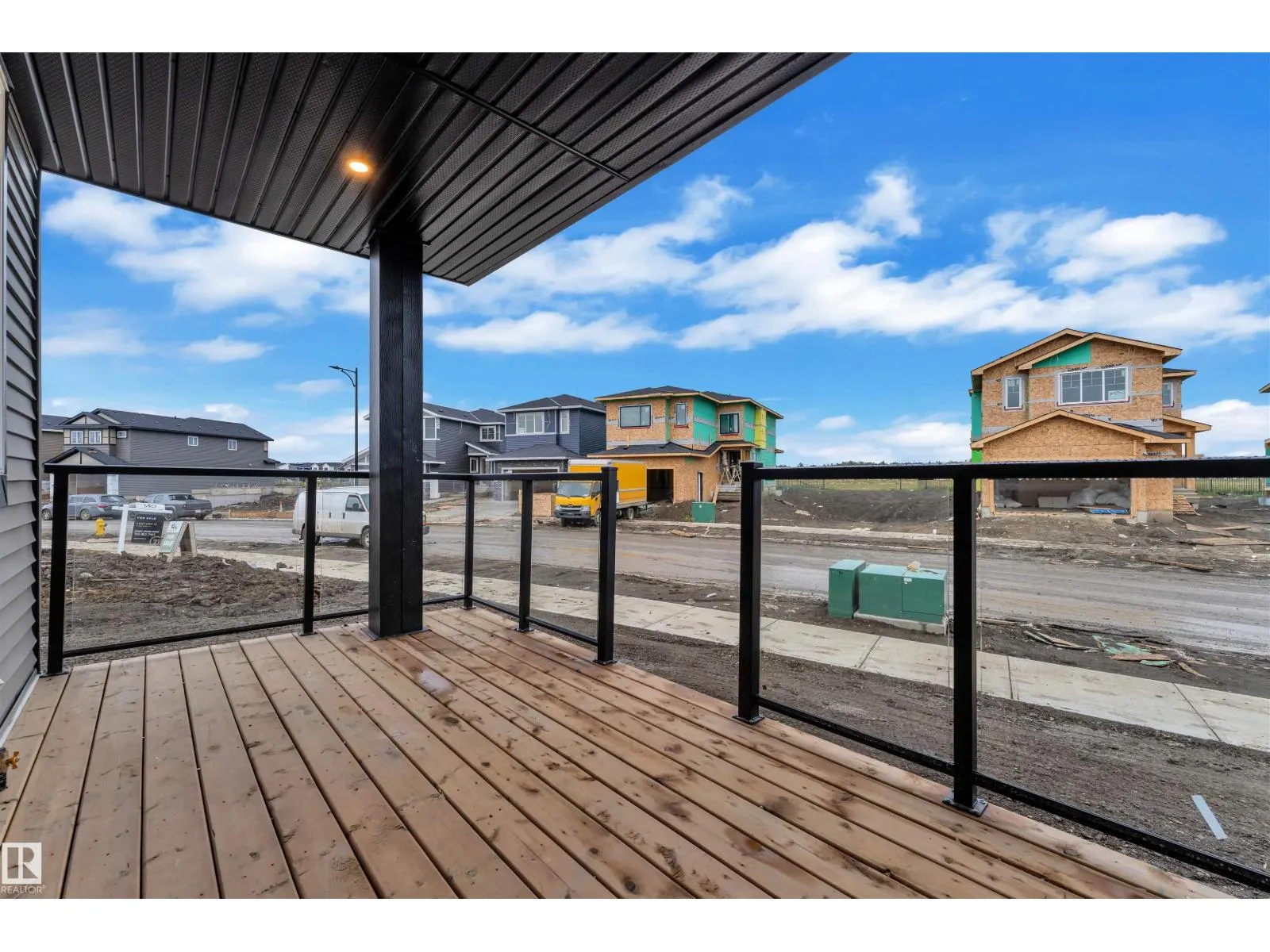 27 ELDRIDGE PT