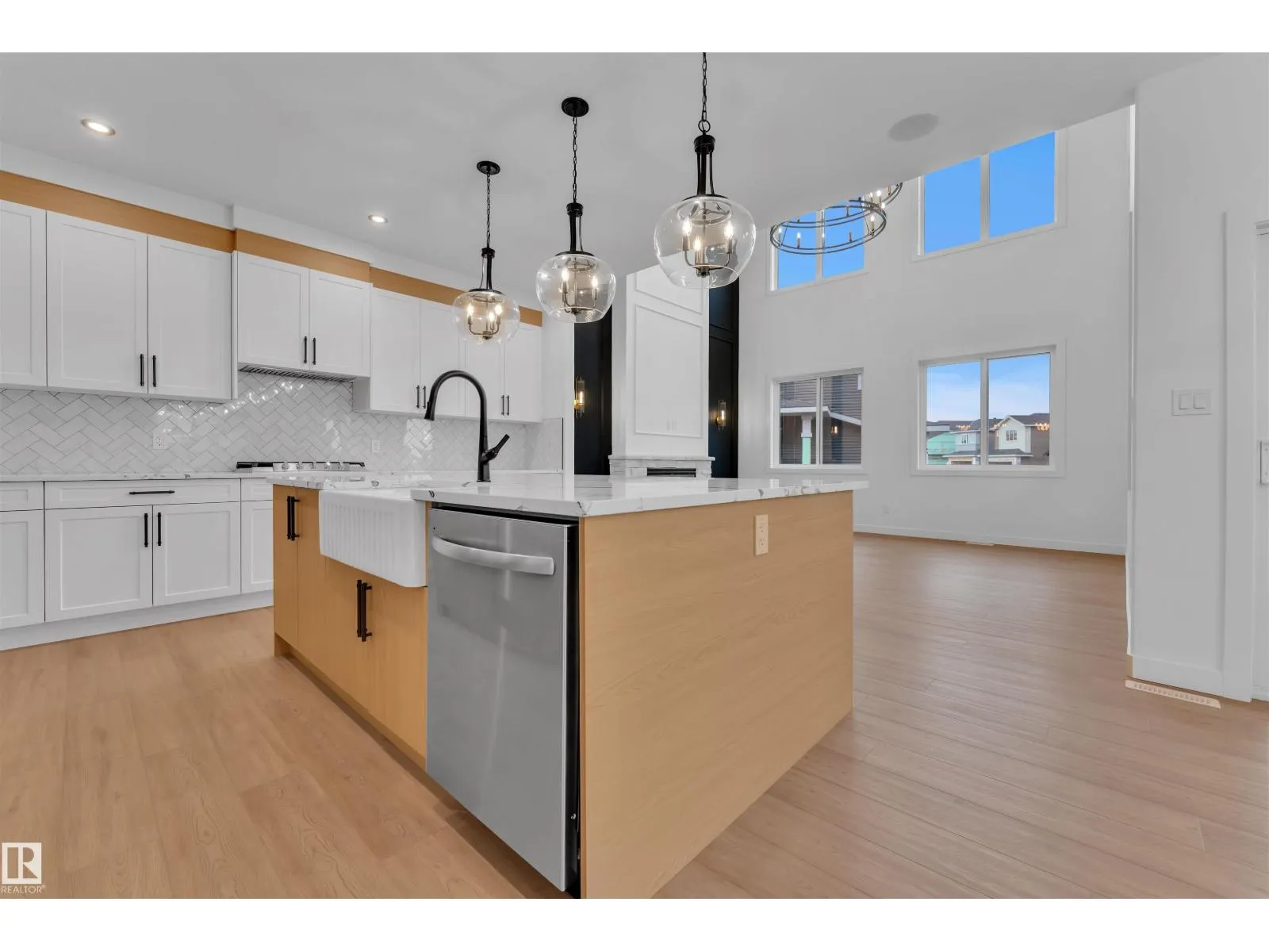 27 ELDRIDGE PT
