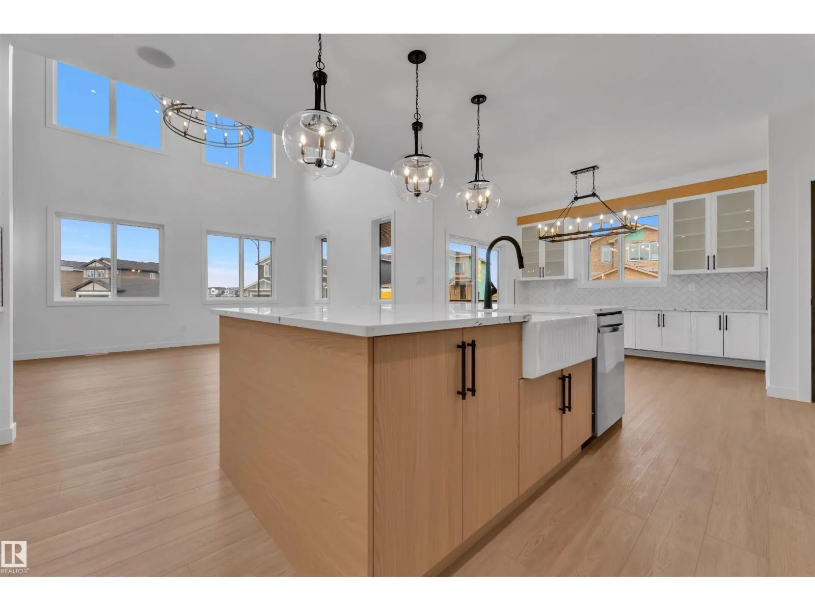 27 ELDRIDGE PT