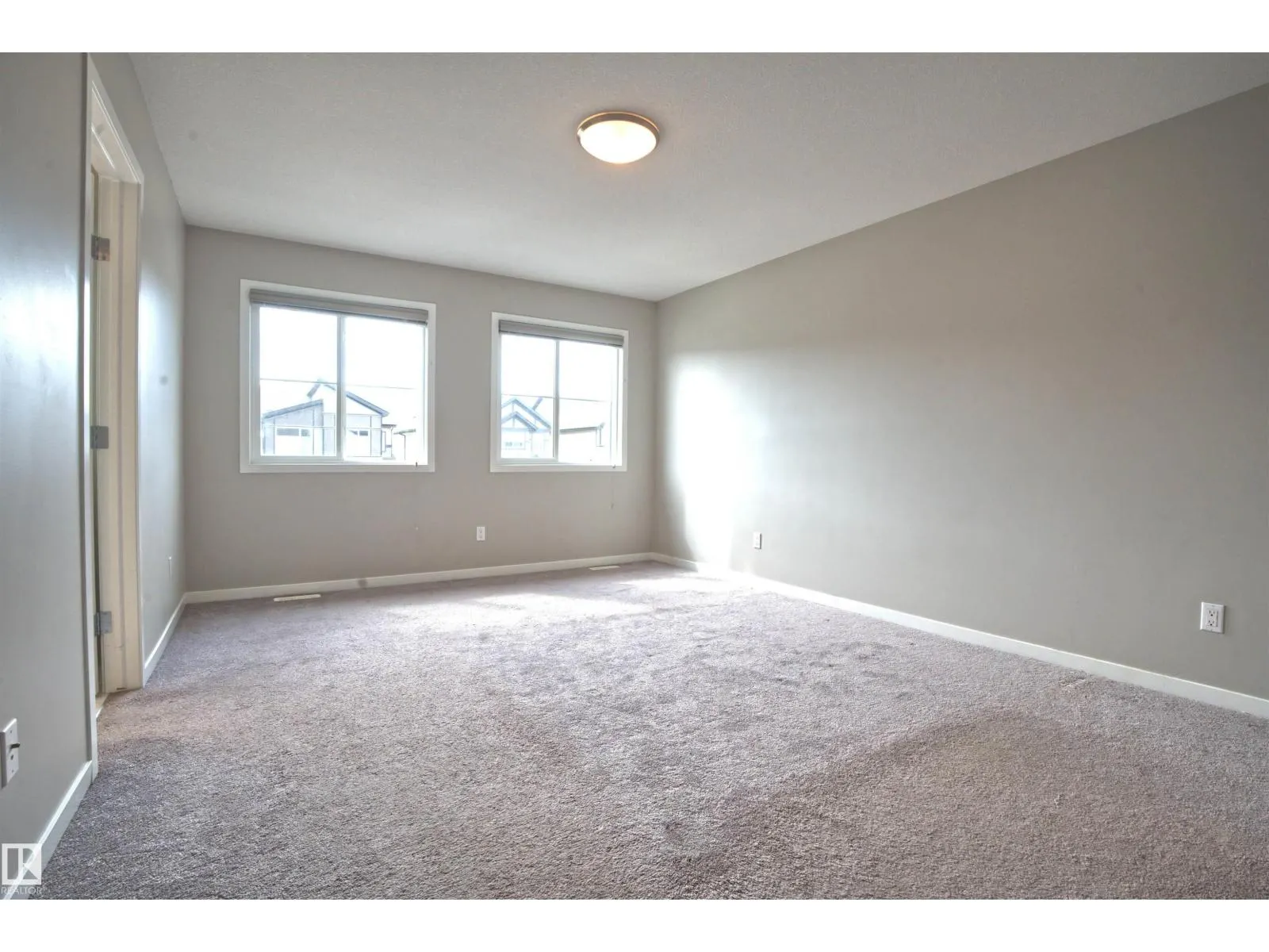 3327 PARKER LO SW