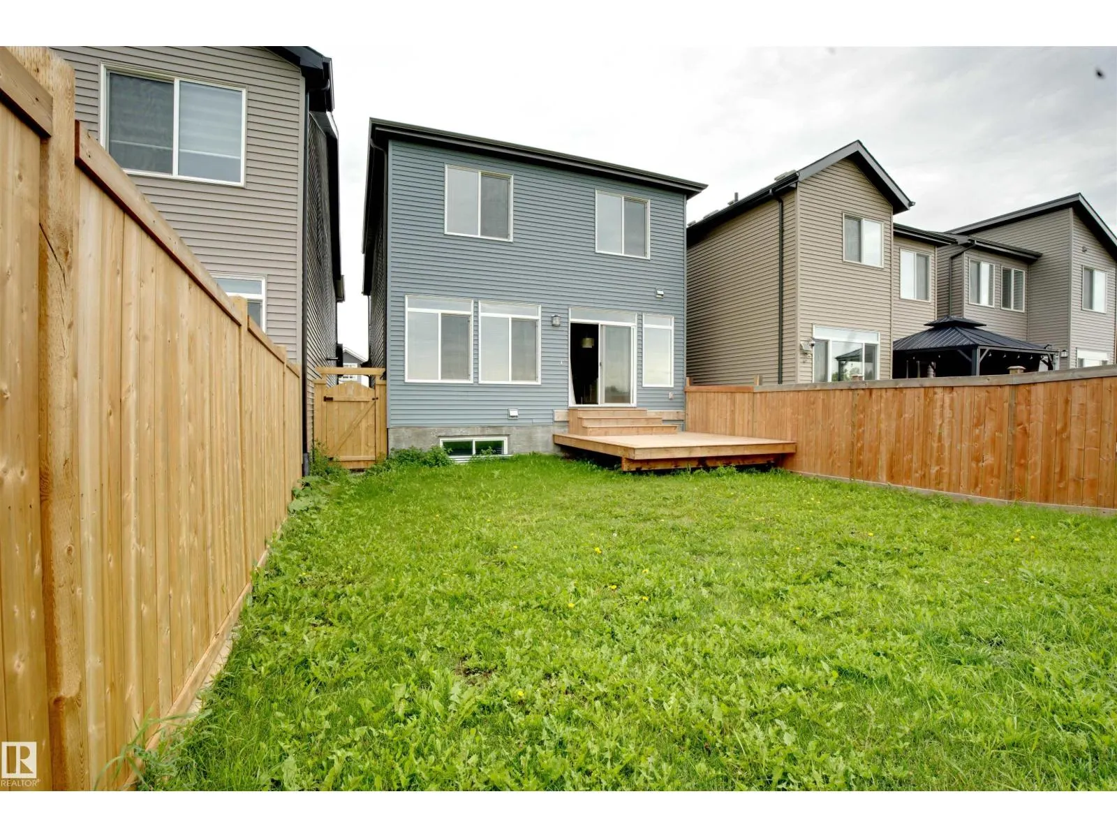 3327 PARKER LO SW