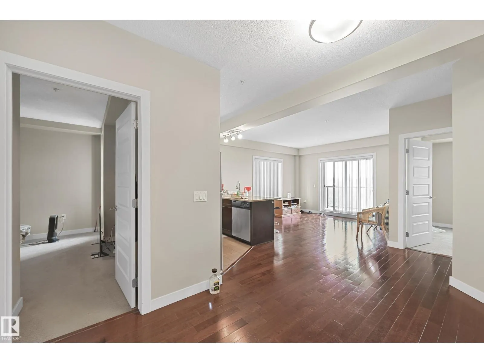 #313 1230 WINDERMERE WY SW