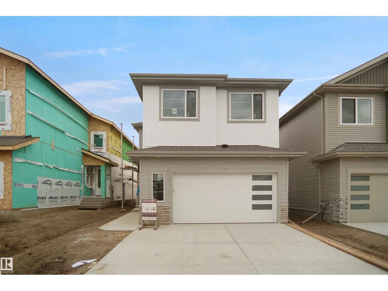 6224 29 AVE SW SW