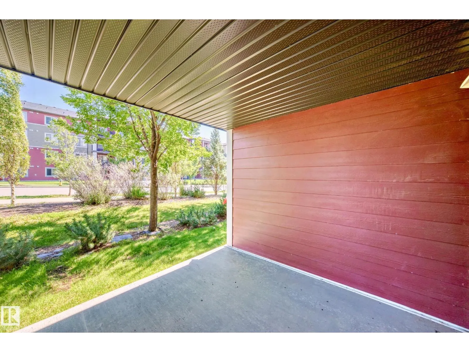 #111 5390 CHAPPELLE RD SW