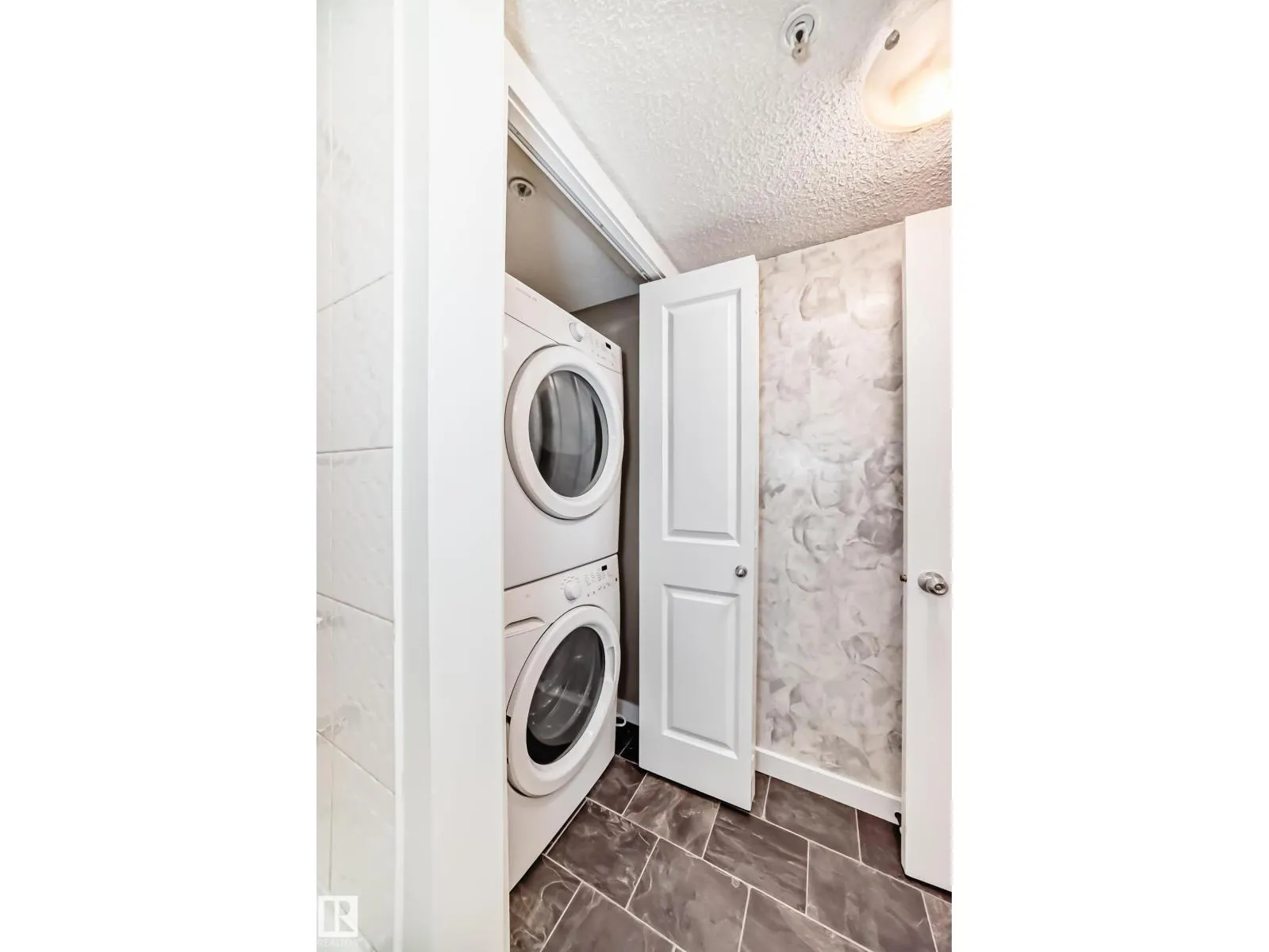 #111 5390 CHAPPELLE RD SW