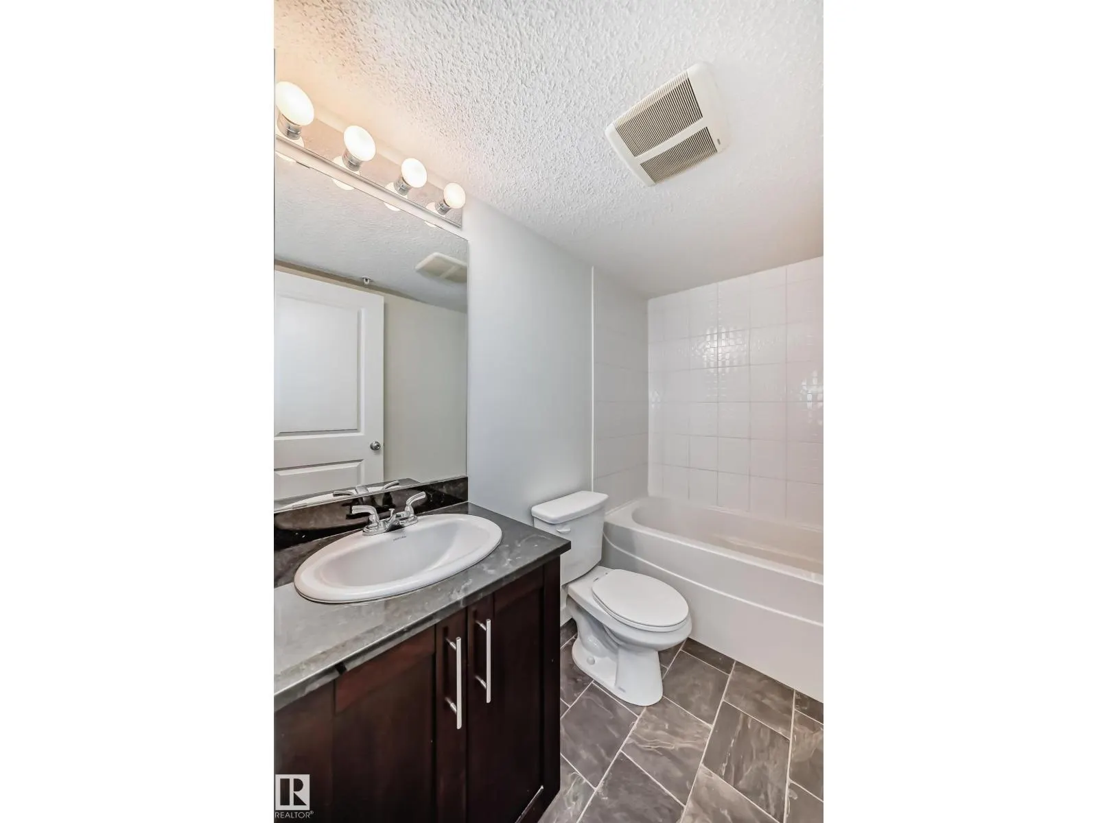 #111 5390 CHAPPELLE RD SW