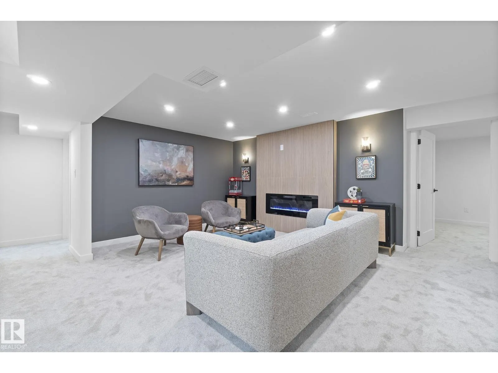 9444 74 ST NW