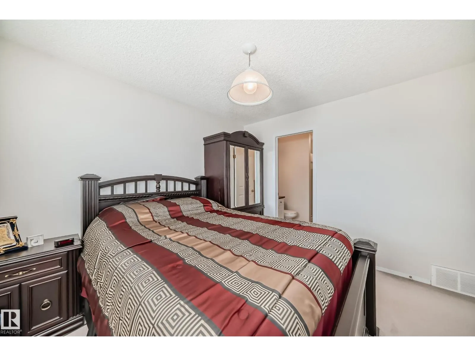 17215 88 ST NW