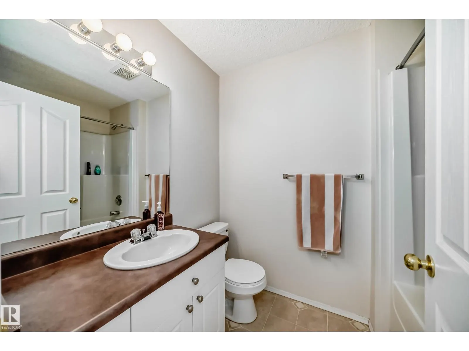 17215 88 ST NW